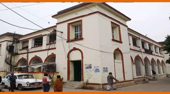 Thousands march against farm laws at Governor’s house in Patna, lathi-charged