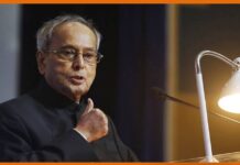 ‘द प्रेसिडेंसियल ईयर्स’ में प्रणब मुखर्जी ने PM मोदी को कह दी थी ये बात Prnab Mukharjee