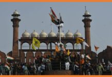 लाल किला में तिरंगा के बदले खालिस्तानी झंडा लहराने वाला इंसान का नाम आया सामने kisan protest