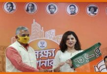 अब बंगाल में भाजपा भी फिल्मी सितारों से सजने लगी है Payal sarkar