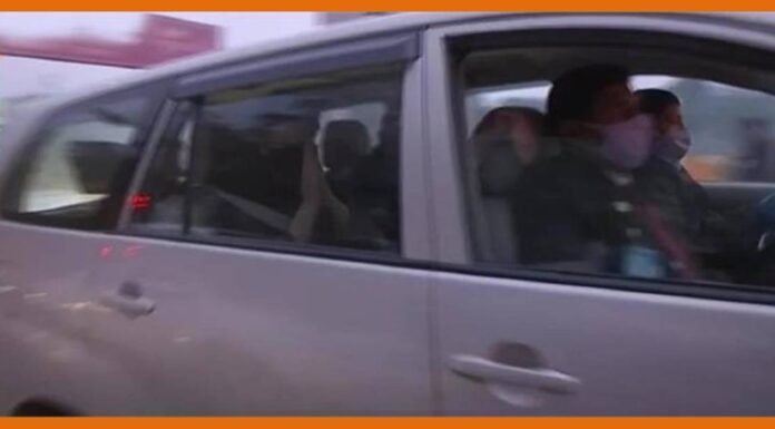 नवरीत सिंह के परिजनों से मिलने जाने के दौरान, प्रियंका गांधी के साथ हुआ ये बड़ा हादसा Priyanka