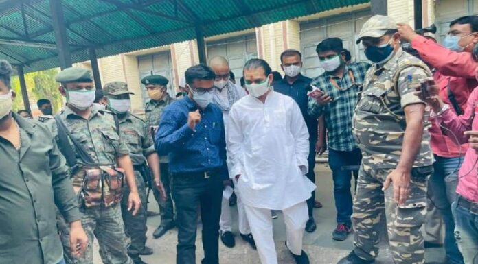 डैमेज कंट्रोल में जुटी RJD, शहाबुद्दीन की मौत के 11 दिन बाद परिवार से मिलने सीवान जा रहे तेजप्रताप tej-pratap-yadav