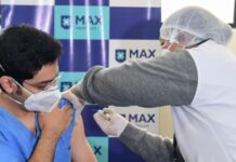 कोरोना वैक्सीन लेने पर बिहार के इस जिले में मिल रहा सोने का सिक्का, जानें पूरा मामला corona vaccine drive
