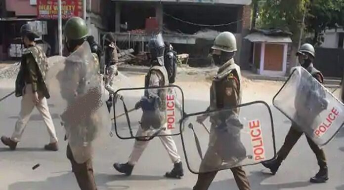 बिहार में आतंकियों को ले कर बढ़ा अलर्ट, पुलिस ने बढ़ाई चौकसी ! Bihar_Terrorism_Alert