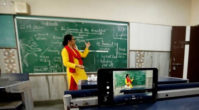 अब राज्य के सभी सरकारी-निजी स्कूलों को ऑफलाइन के संग ऑनलाइन क्लास का भी देना होगा विकल्प। online class and ofline class in bihar schools