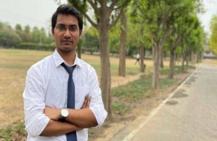 upsc topper