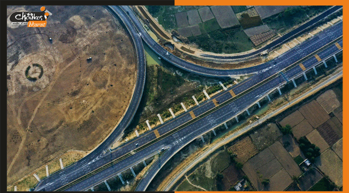 Purvanchal Expressway: उत्तर प्रदेश की तरक्की का नया रास्ता बनकर हुआ तैयार purvanchal expressway
