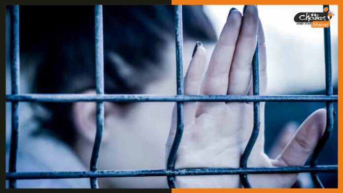 women-in-jail