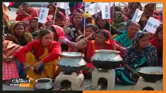 manrega-dharna manrega-dharna