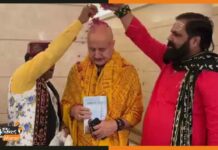 द कश्मीर फाइल्स रिलीज के बाद ये पंडित हर रोज अनुपम खेर की कर रहे हैं पूजा anupam-kher
