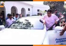 नितिन गडकरी ने दिखाया अपना स्वैग, हाइड्रोजन कार से पहुंचे संसद nitin gadkari
