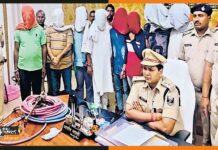 अधिकारी निकला 60 फुट लंबा पुल का चोर, सफेदपोश सहित आठ लोग गिरफ्तार rohtas-bridge-thief