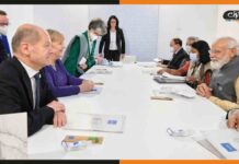 3 दिनों के यूरोपीय देशों की यात्रा के लिए जर्मनी पहुंचे नरेंद्र मोदी PM-Narendra-Modi-With-German-Chancellor-Olaf-Scholz
