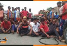 आर्मी में बहाली के मांग को लेकर बिहार के कई जगहों पर छात्रों ने किया सड़क जाम sadak-jam