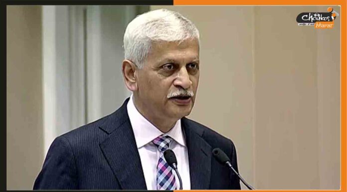 जस्टिस उदय उमेश ललित बने भारत के 49वें चीफ जस्टिस, ली शपथ UU Lalit