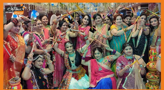 डांडिया एंड गरबा नाईट में दिखे माँ दुर्गा के नौ रूप dandiya
