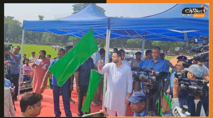 Dengue Update: हरी झंडी दिखा कर तेजस्वी यादव ने सैकड़ों वाहनों को किया रवाना, भगाएंगे डेंगू के मच्छर Tejashwi-Yadav