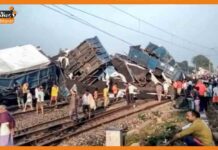 बिहार के गुरपा में कोयले से लदी मालगाड़ी के 53 डिब्बे पटरी से उतरे train derail