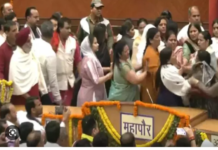 सदन छठी बार स्थगित, मेयर बोली मुझे मारने की गयी कोशिस