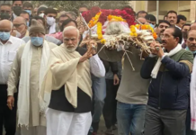 प्रधानमंत्री नरेंद्र मोदी की मां का निधन