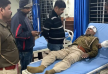 पुलिस वाहन को ट्रक ने मारी टक्कर। तीन जवान घायल