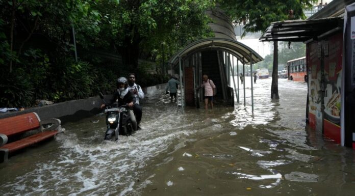 बाढ़ की स्थिति में सुधार होने पर अरविंद केजरीवाल ने दिल्लीवासियों को बचाने के लिए एनडीआरएफ, सेना को धन्यवाद दिया; यमुना का स्तर थोड़ा ऊपर